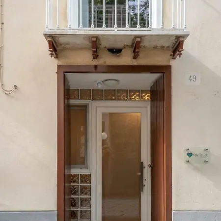 Sirenide * Σορέντο